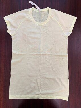 lululemon Swiftly Tech Short Sleeve Shirt Neon Yellow Size 8
